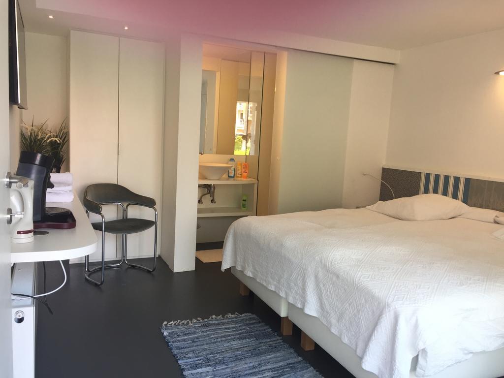 אוסטנדה Guesthouse Poppies , Free Parking מראה חיצוני תמונה