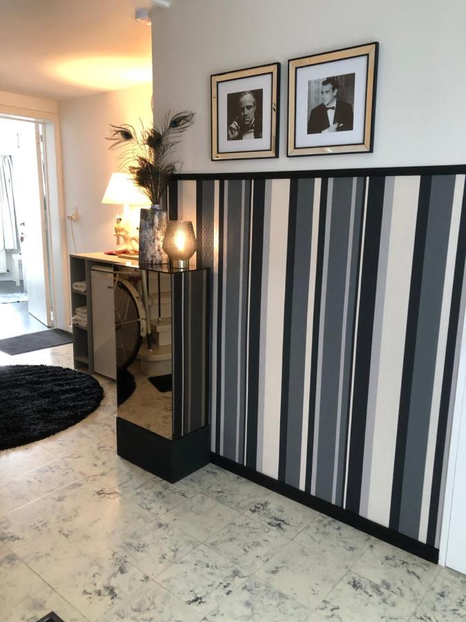 אוסטנדה Guesthouse Poppies , Free Parking מראה חיצוני תמונה